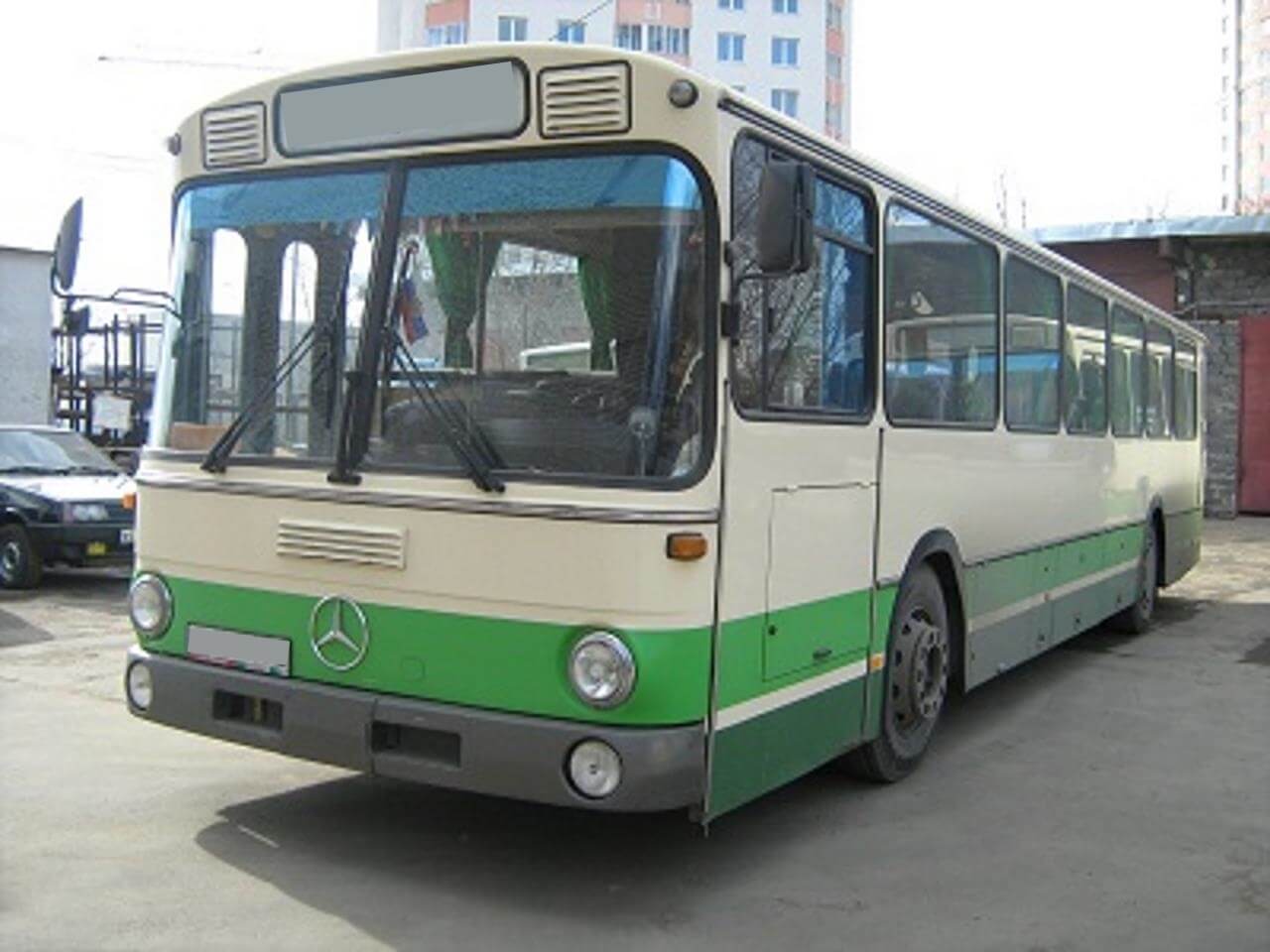 Mercedes-Benz О307